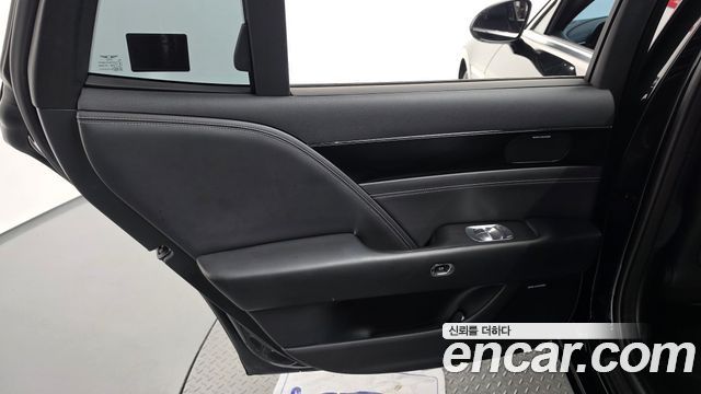 Genesis G90 2023 — photo 15