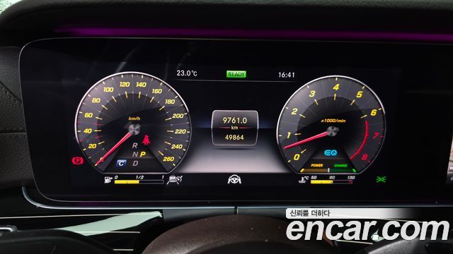 Mercedes-Benz CLS-Class 2019 — photo 11