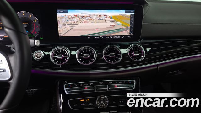 Mercedes-Benz CLS-Class 2019 — photo 19