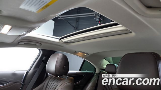 Mercedes-Benz CLS-Class 2019 — photo 23