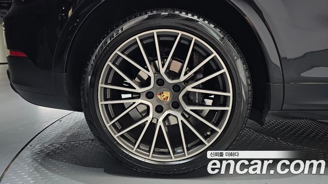 Porsche Cayenne 2020 — photo 5