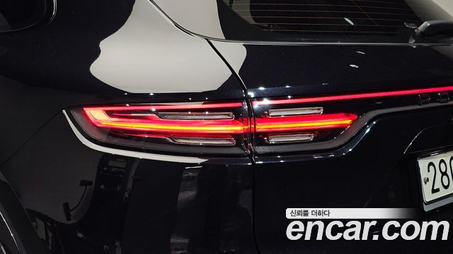 Porsche Cayenne 2020 — photo 9