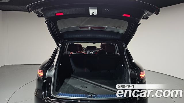 Porsche Cayenne 2020 — photo 35