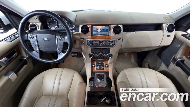 Land Rover Discovery 2012 — photo 7