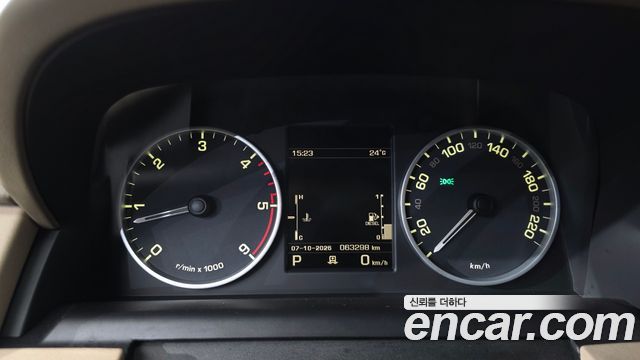 Land Rover Discovery 2012 — photo 8