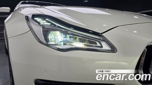 Maserati Quattroporte 2019 — photo 8