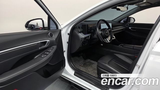 Hyundai Sonata 2025 — photo 13