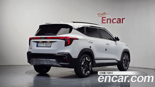 Kia Seltos 2023 — photo 2
