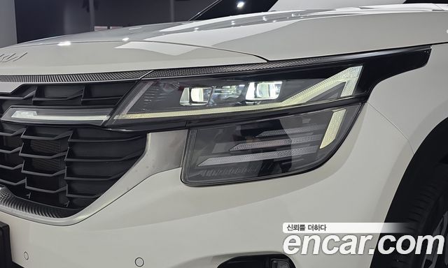 Kia Seltos 2023 — photo 8