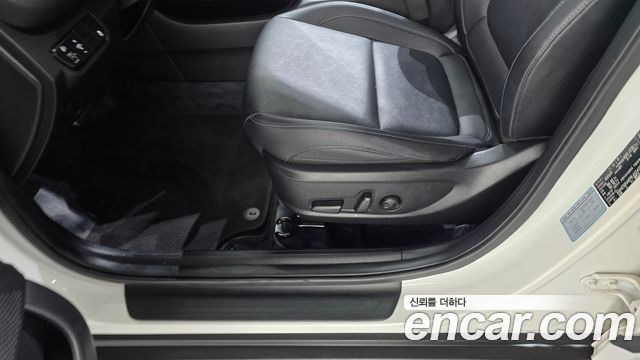 Kia Seltos 2023 — photo 28