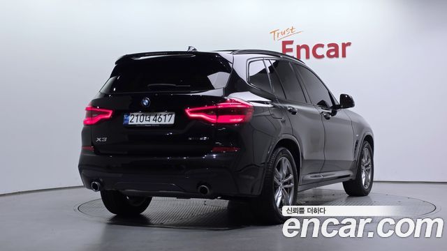 BMW X3 2021 — photo 2