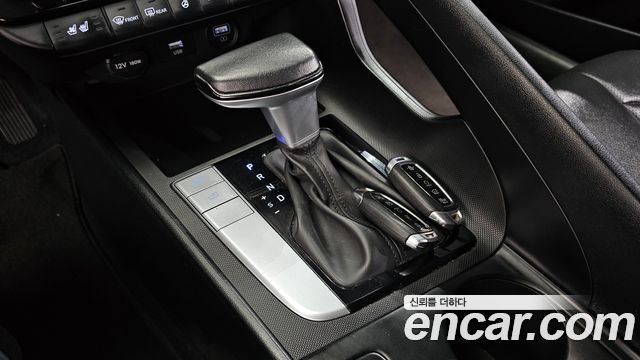 Hyundai AVANTE 2022 — photo 12