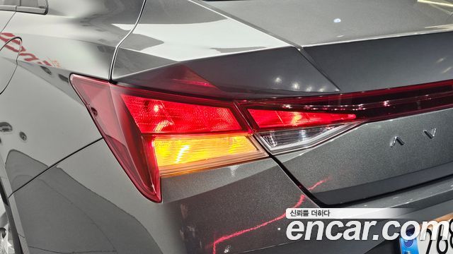 Hyundai AVANTE 2022 — photo 9