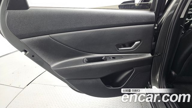 Hyundai AVANTE 2022 — photo 15