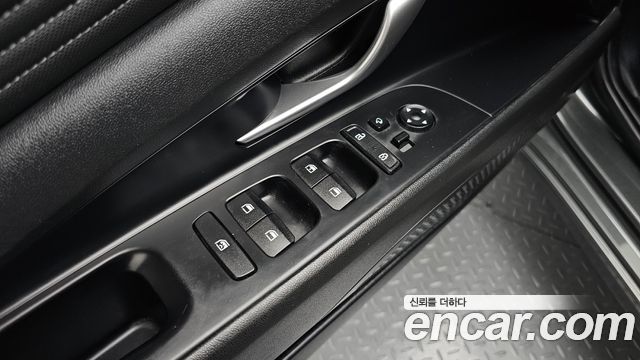 Hyundai AVANTE 2022 — photo 28