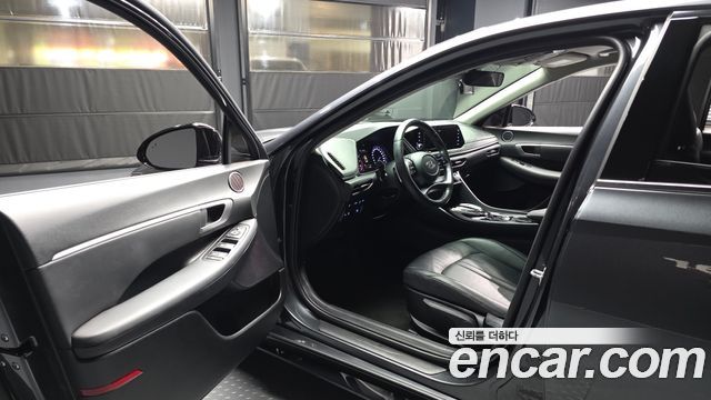 Hyundai Sonata 2022 — photo 10