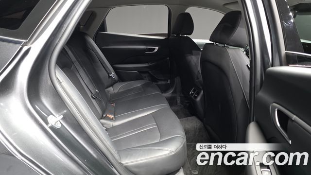 Hyundai Sonata 2022 — photo 12