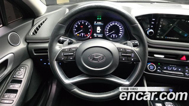 Hyundai Sonata 2022 — photo 13
