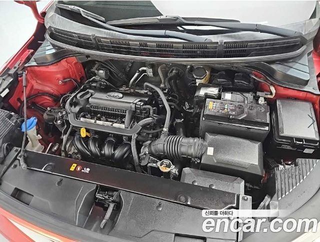 Kia Stonic 2018 — photo 5
