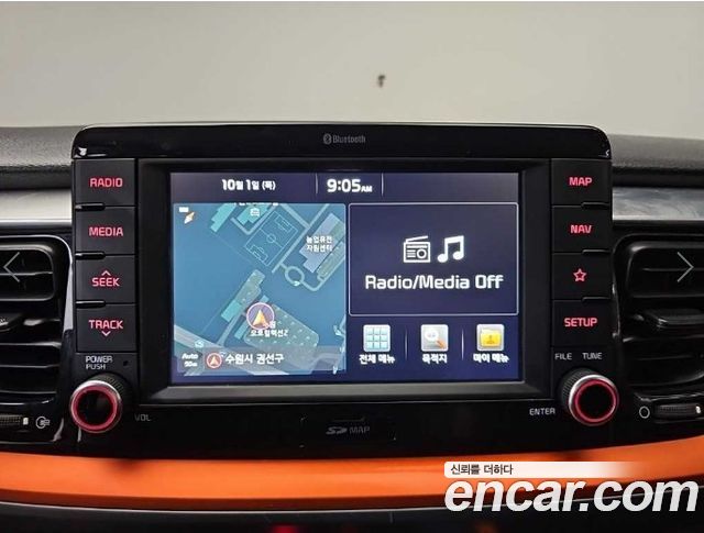 Kia Stonic 2018 — photo 13