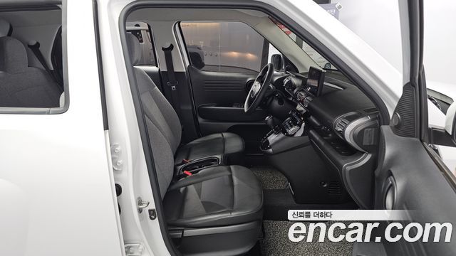 Hyundai Casper 2023 — photo 13