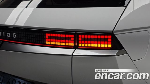 Hyundai Ioniq5 2022 — photo 9