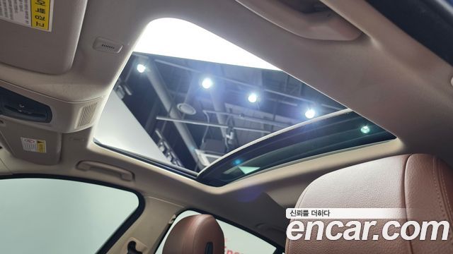 BMW 5-Series 2016 — photo 18