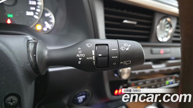 Lexus RX 2021 — photo 29