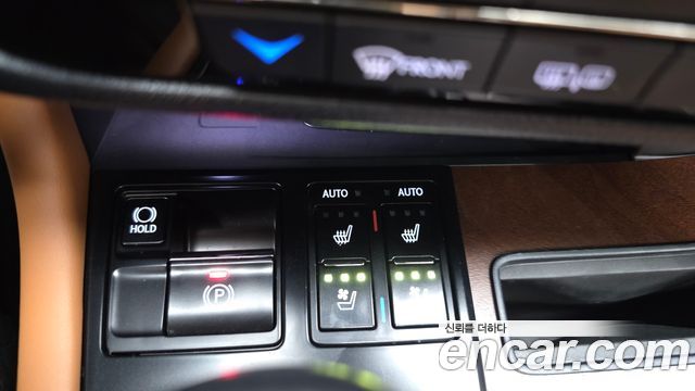 Lexus RX 2021 — photo 36