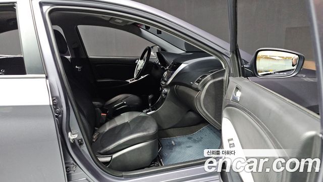 Hyundai Accent 2016 — photo 16