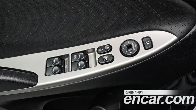Hyundai Accent 2016 — photo 28