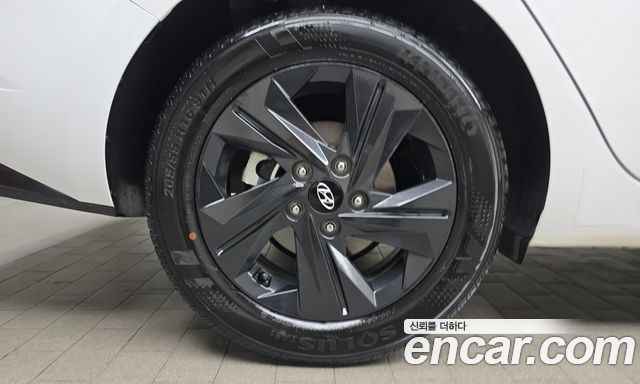 Hyundai AVANTE 2021 — photo 5