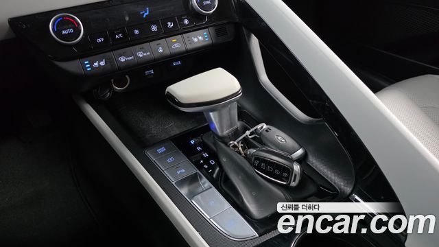 Hyundai AVANTE 2021 — photo 12