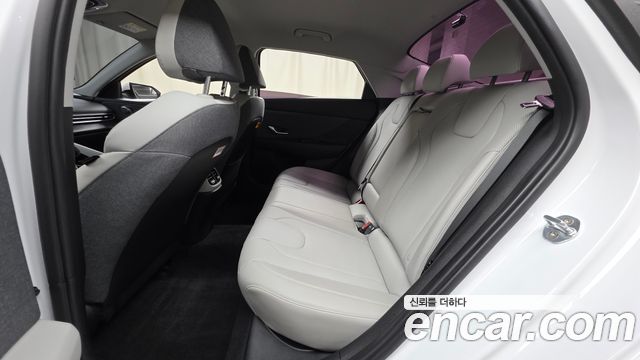 Hyundai AVANTE 2021 — photo 18