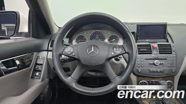 Mercedes-Benz C-Class 2008 — photo 18