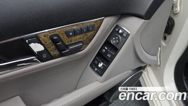 Mercedes-Benz C-Class 2008 — photo 21