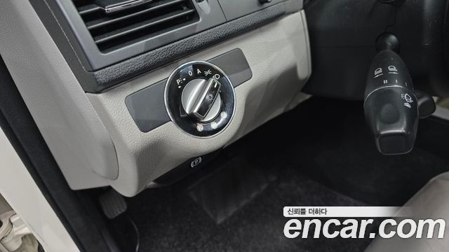 Mercedes-Benz C-Class 2008 — photo 22