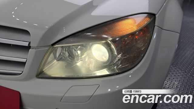 Mercedes-Benz C-Class 2008 — photo 8