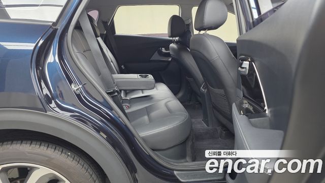 Kia Niro 2018 — photo 17