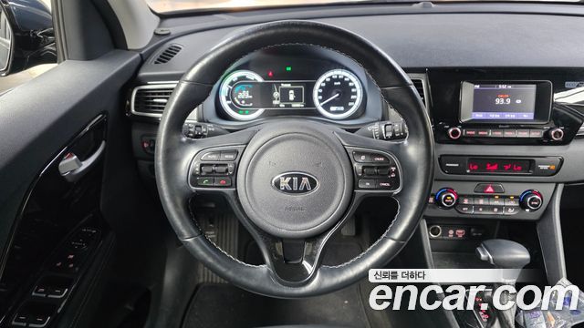 Kia Niro 2018 — photo 20