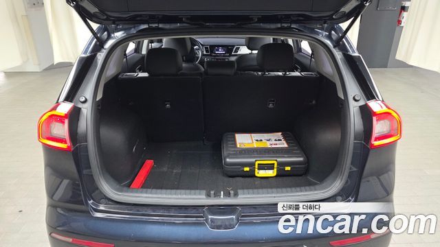 Kia Niro 2018 — photo 25
