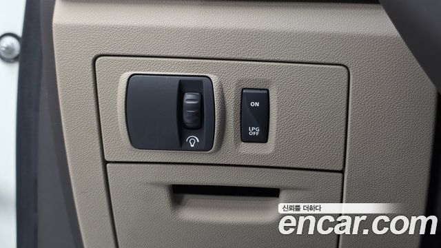 Renault Korea SM5  2013 — photo 27