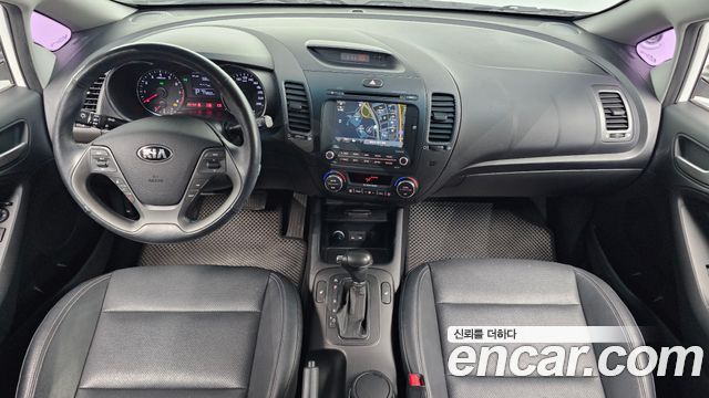 Kia K3 2013 — photo 10