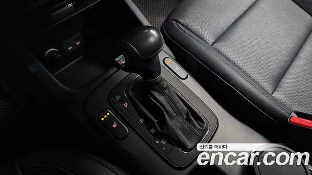 Kia K3 2013 — photo 12