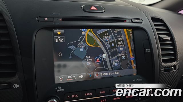 Kia K3 2013 — photo 20