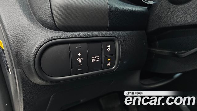 Kia K3 2013 — photo 24