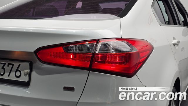 Kia K3 2013 — photo 9