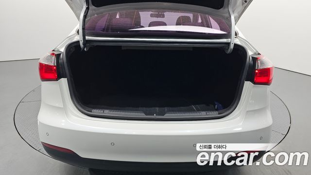 Kia K3 2013 — photo 31