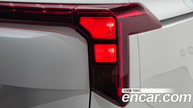 Kia Canival 2025 — photo 9