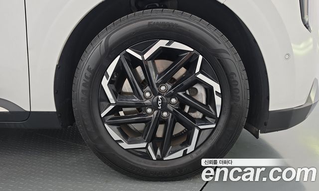 Kia Canival 2025 — photo 27